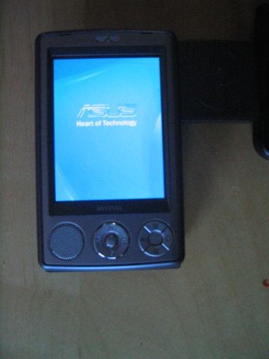 Foto van het opstartscherm van Windows Mobile 5 Nederlands